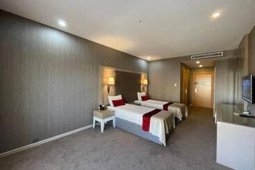 Sky Hotel Baku