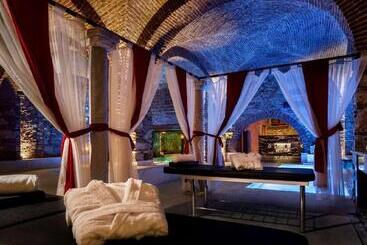 تختخواب و صبحانه Valeriana Exclusive Guesthouse