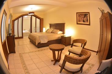 هتل Casa Rivas Culture And Spa