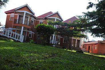 هتل Country Inn Masindi