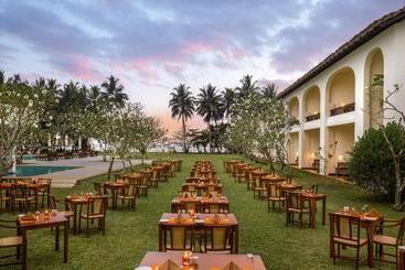 هتل Heritance Ayurveda   All Meals And Treatments