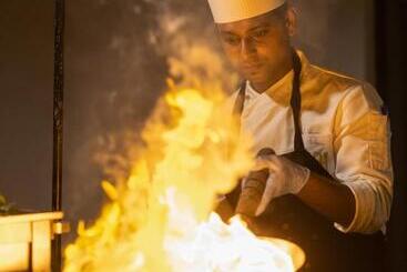 هتل Heritance Ayurveda   All Meals And Treatments