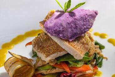 هتل Heritance Ayurveda   All Meals And Treatments