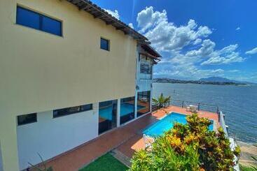 هتل Hospedagem Sol E Mar