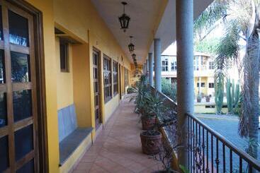 هتل Plaza Del Sol