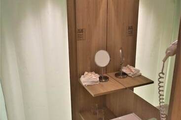 Отель Swiss Chocolate By Fassbind Lausanne