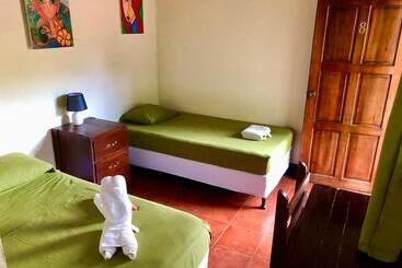 هاستل Casa Lula León Hostal