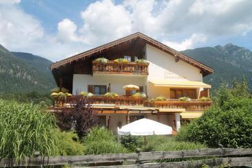 هتل Haus Sonnenschein