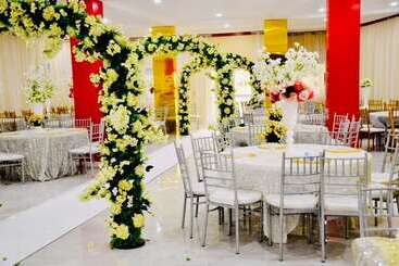 هتل Limoh Suites