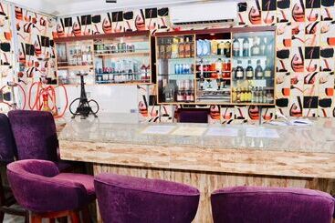 هتل Limoh Suites