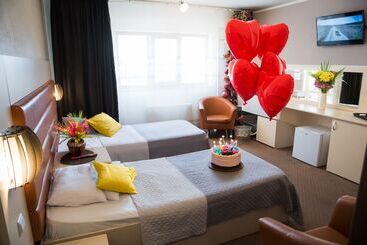 هتل Mbi Travel Inn