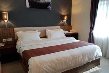 هتل Oscar Suites