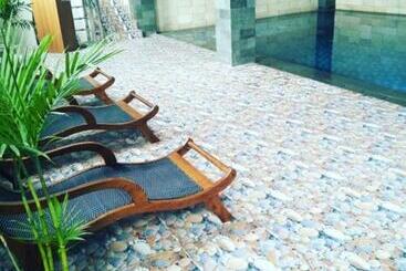 هتل Pyramid Suites
