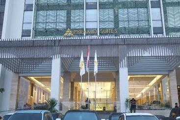 هتل Pyramid Suites