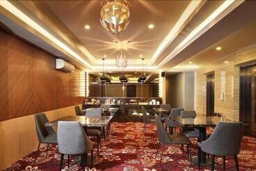 هتل Pyramid Suites