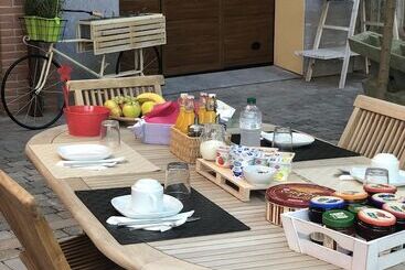 تختخواب و صبحانه Hayloft