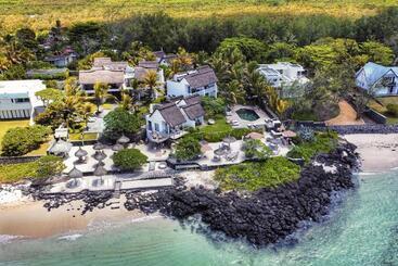 تختخواب و صبحانه La Maison D Eté Hotel By Newmark