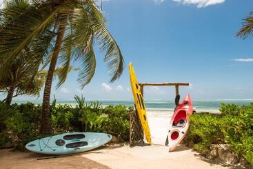 تختخواب و صبحانه Zanziblue Boutique Villas