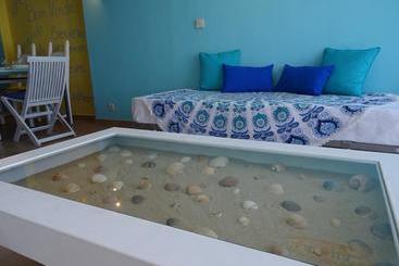 Faro Beach Life Hostel