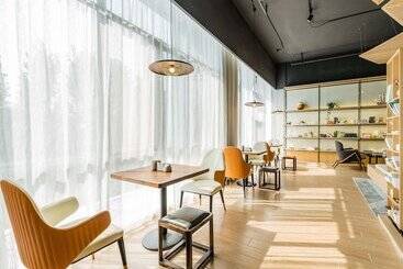 Atour Hotel Bantian Zhongcheng Shenzhen