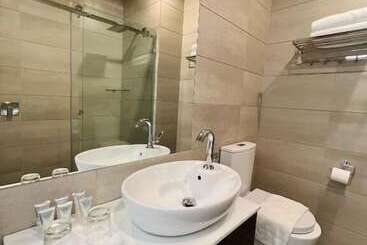 Clarendon Hotel Melbourne