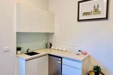 Clarendon Hotel Melbourne