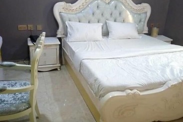 هتل Gold Crown
