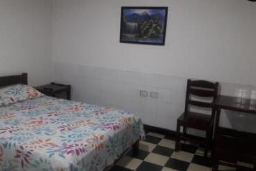 هتل Hospedaje Santa Bárbara