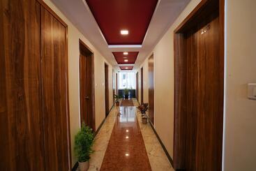 هتل Silicon Inn