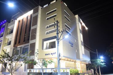هتل Silicon Inn