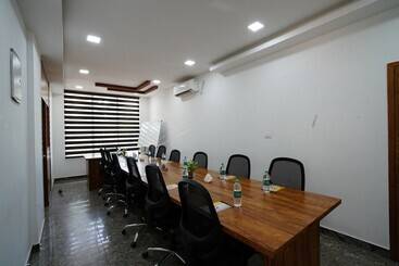هتل Silicon Inn