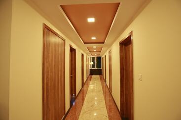 هتل Silicon Inn