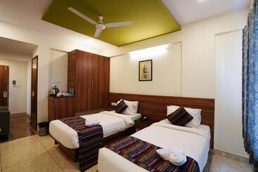 هتل Silicon Inn