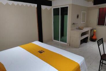 Mi Hotel Club
