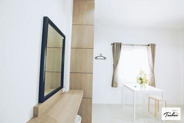 هاستل Tan Bann Mansion Surin