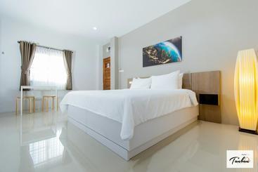 هاستل Tan Bann Mansion Surin