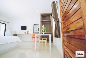 هاستل Tan Bann Mansion Surin