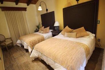 Alondra Hotel Boutique