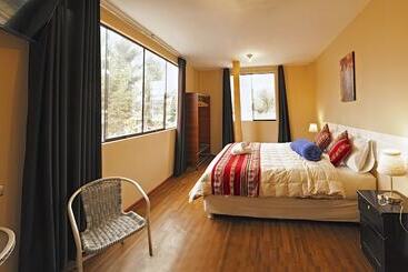 تختخواب و صبحانه Hermoza House