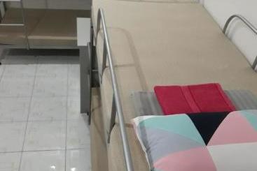 住宿加早餐  Jdl Residences Hostel