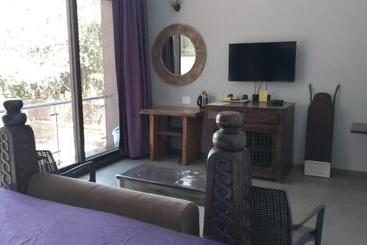 تختخواب و صبحانه Triose Boutique Hotel Lonavala