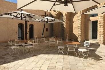 هتل Castello Di Ugento
