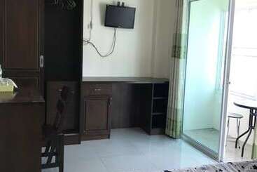 هتل Minta House