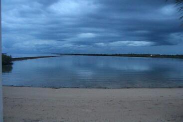 Lander S Bay Resort