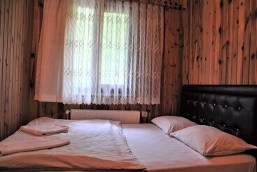 مُتل Yaren Otel