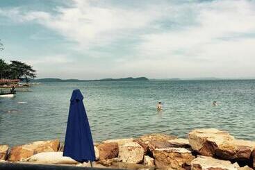 Phu Quoc Kim 2 Beach Front Resort