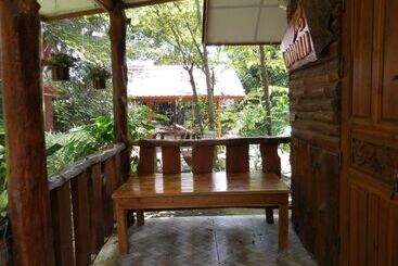 استراحتگاه Akchanok Homestay