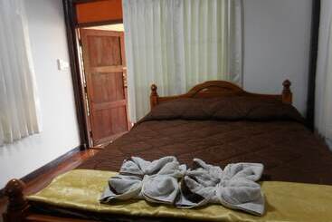 استراحتگاه Akchanok Homestay