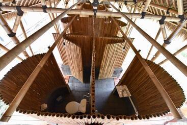 هاستل Beranda Ecolodge