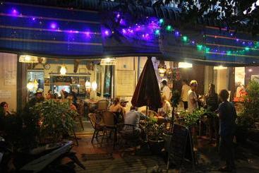 Ganesha Hostel
